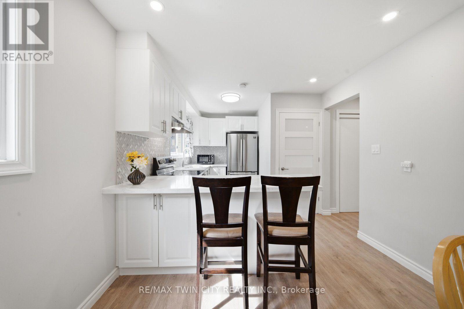 44 STANLEY STREET - Image 16