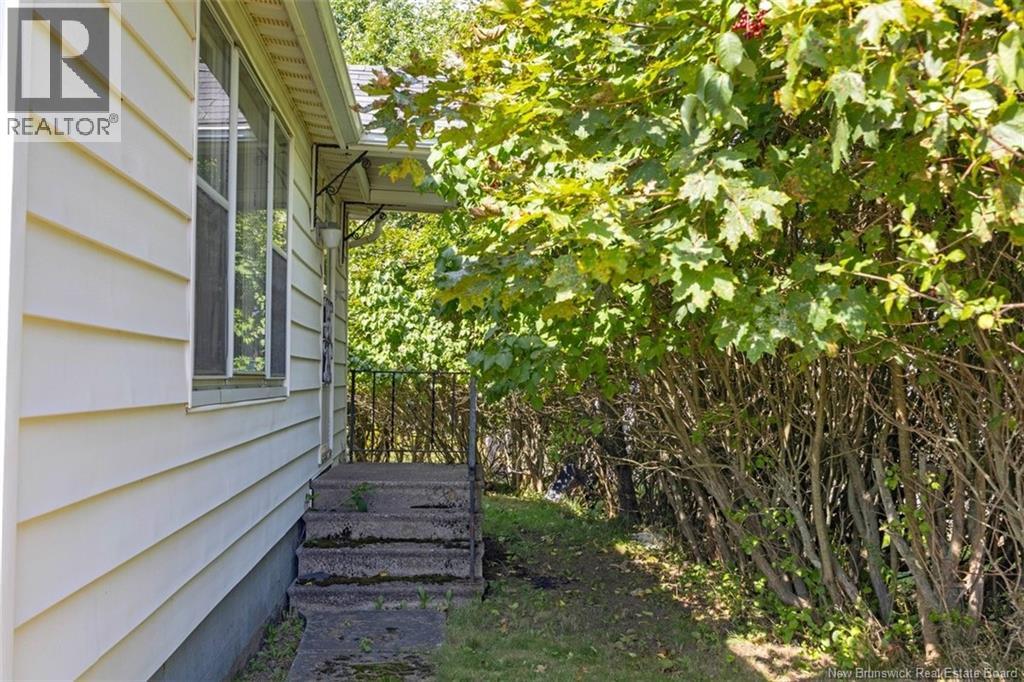 103 Visart Street - 5