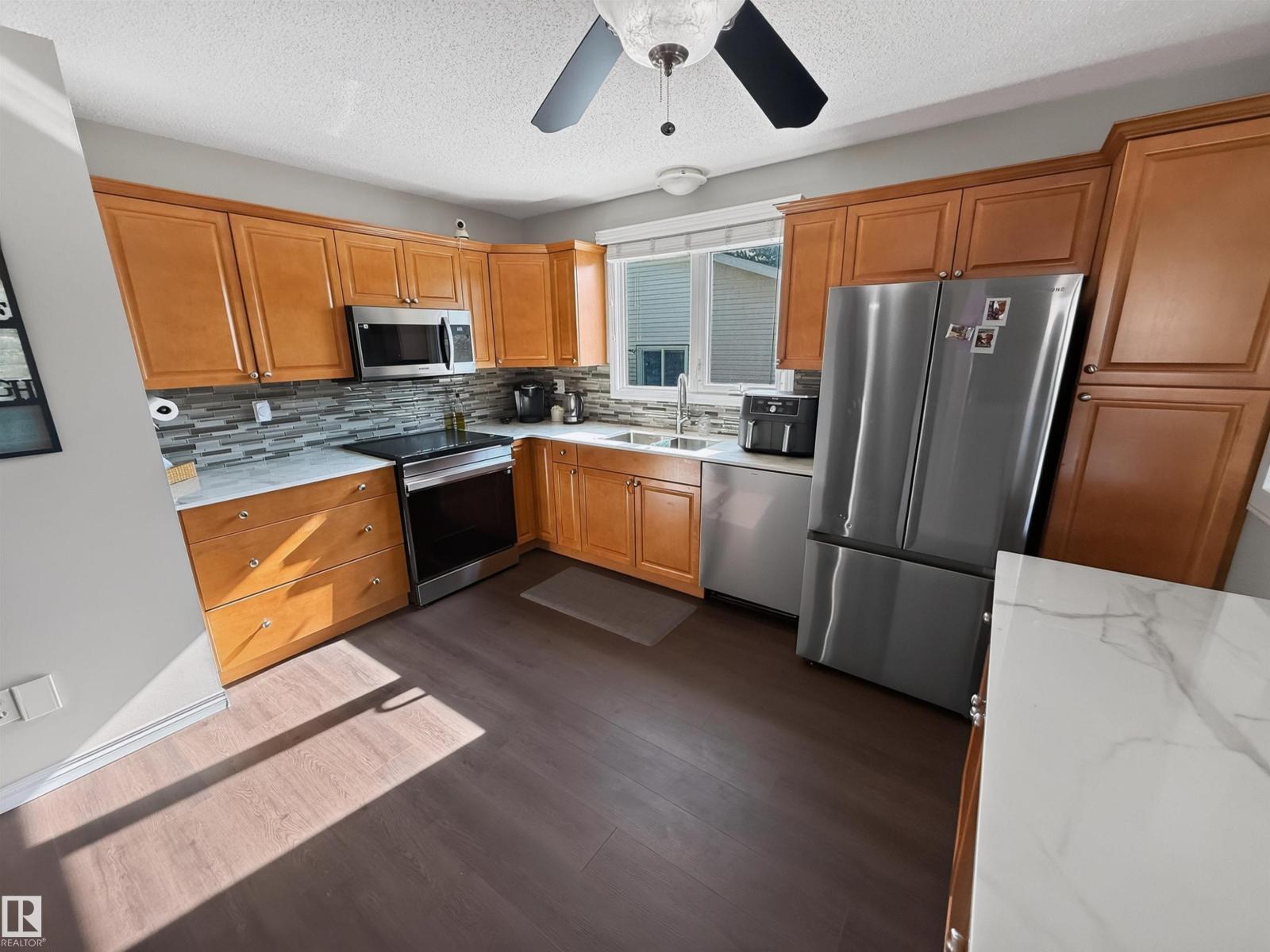 12 MATHIAS AV - Image 13