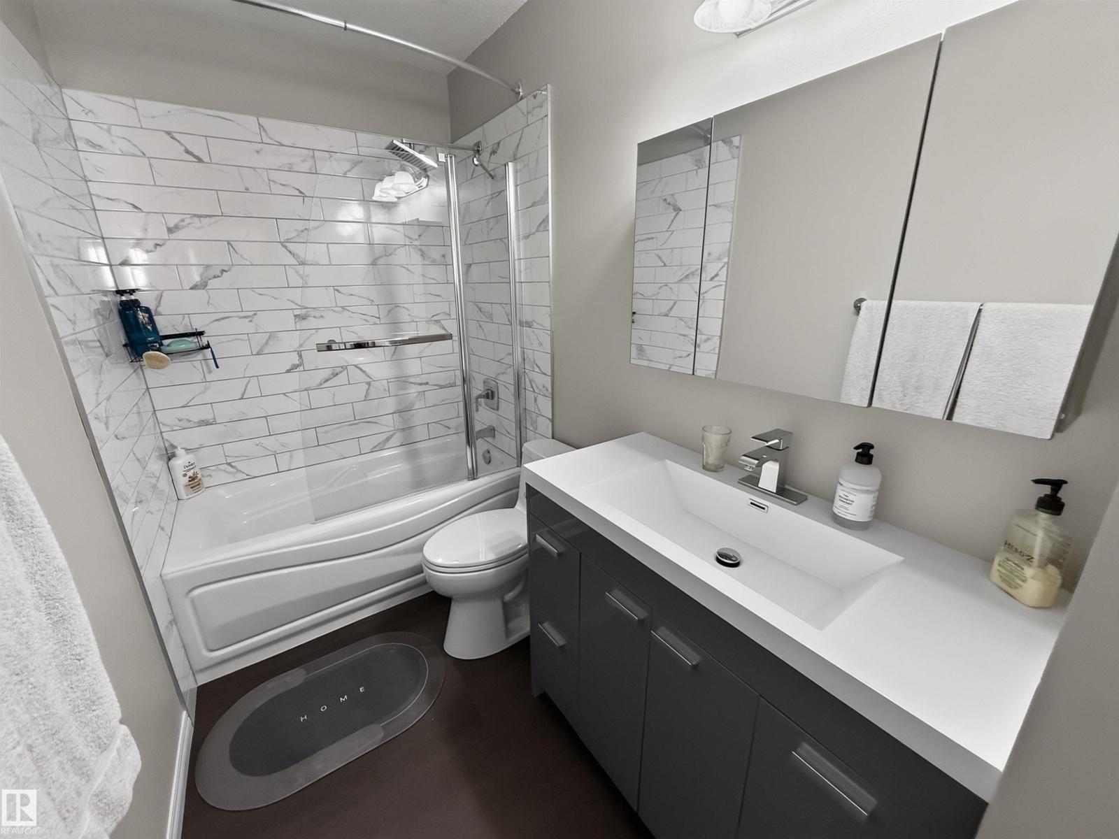 12 MATHIAS AV - Image 15