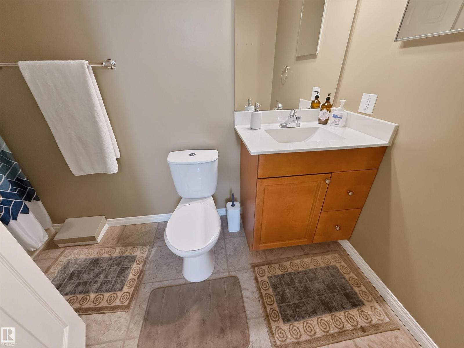 12 MATHIAS AV - Image 22