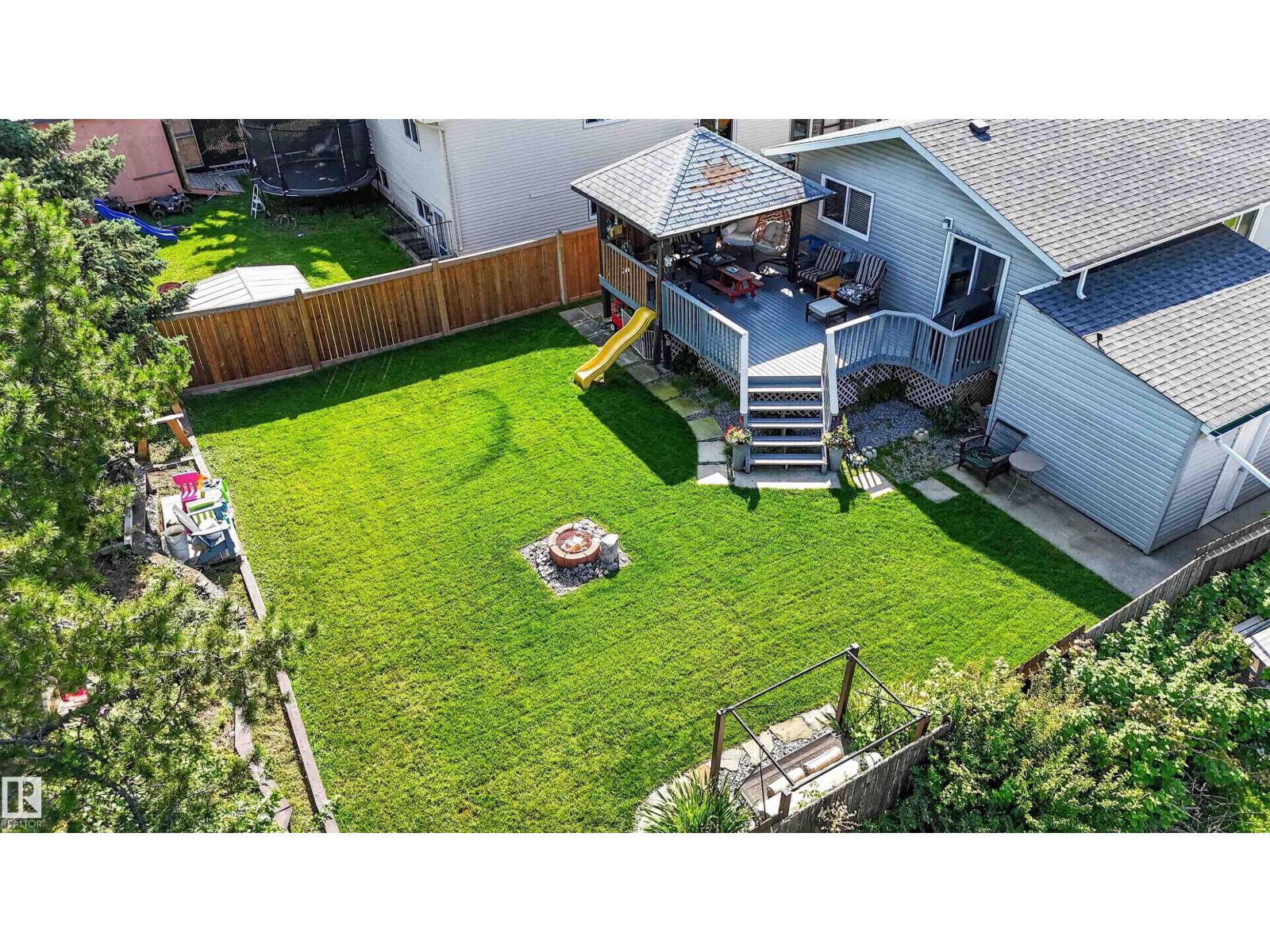 12 MATHIAS AV - Image 31