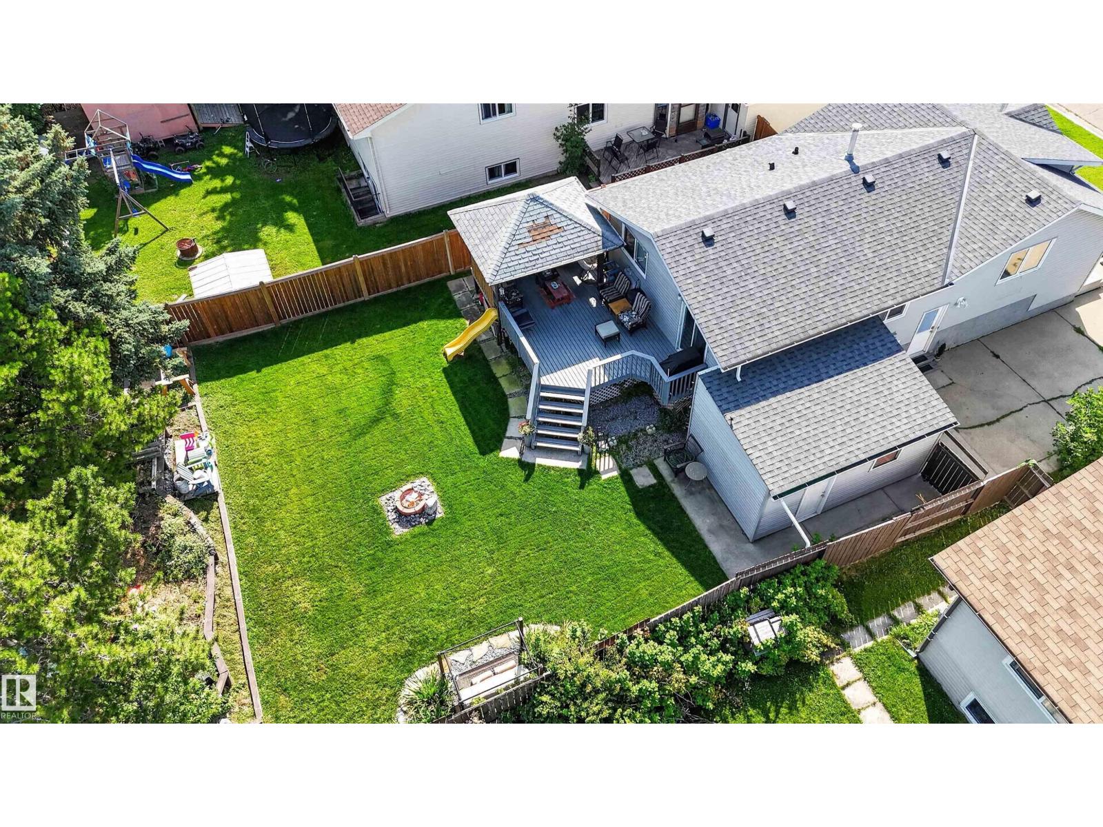12 MATHIAS AV - Image 42