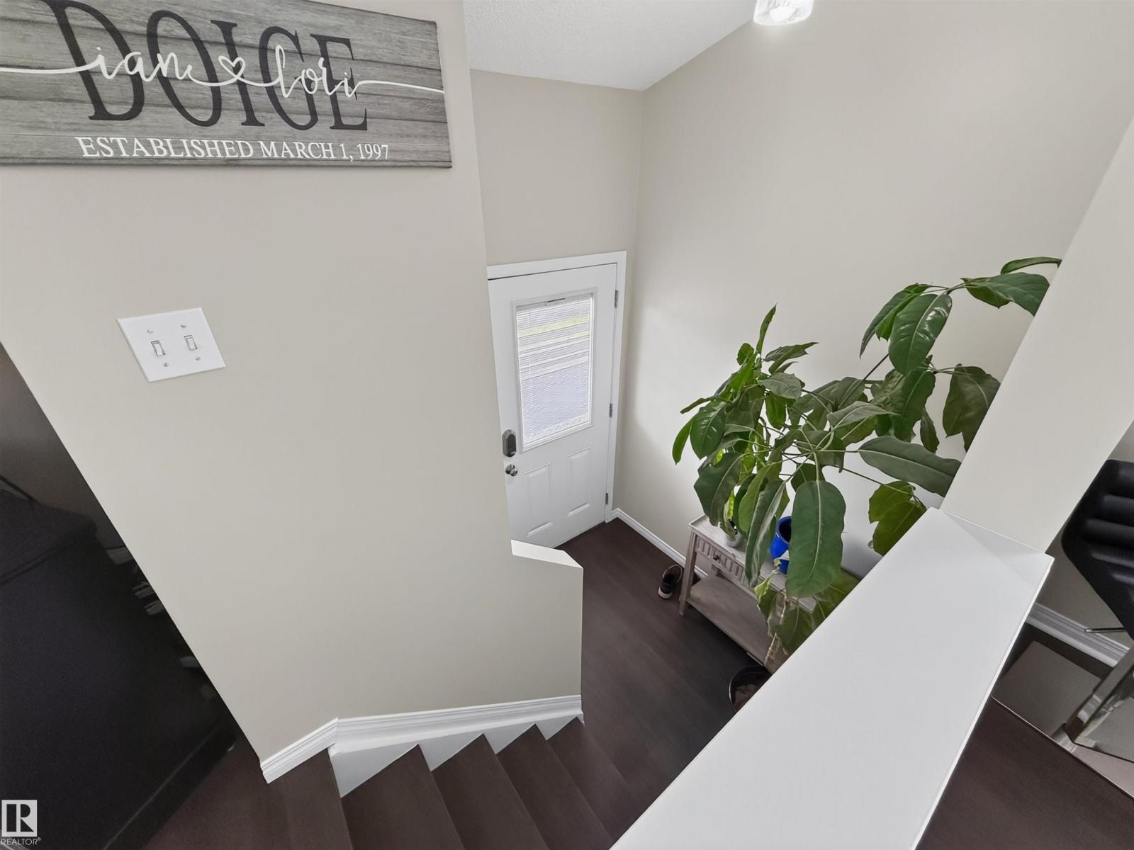 12 MATHIAS AV - Image 7