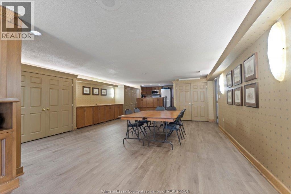 #906 75 RIVERSIDE DRIVE - Image 28