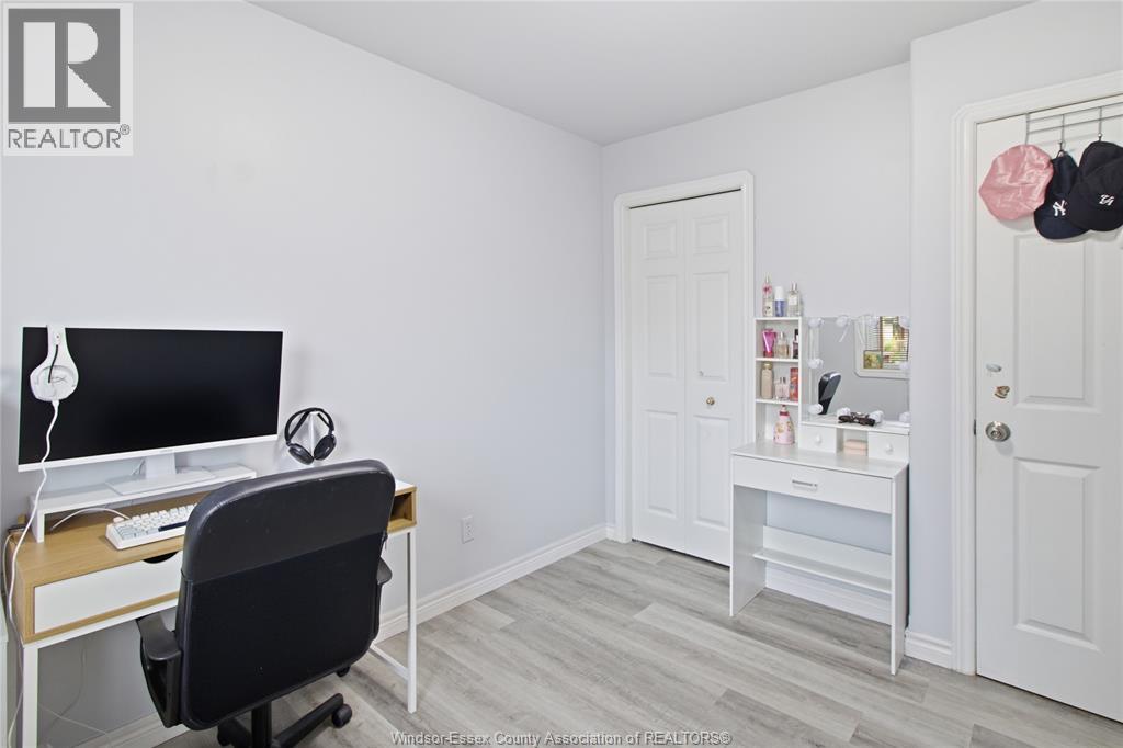 2424 TIMBERCREST AVENUE - 17
