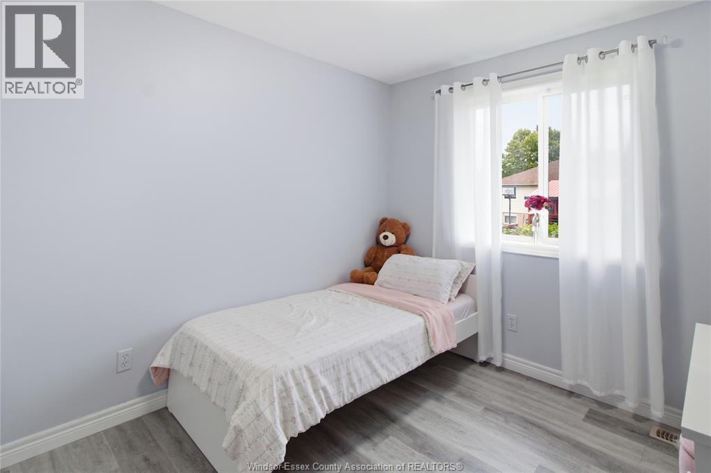 2424 TIMBERCREST AVENUE - 18