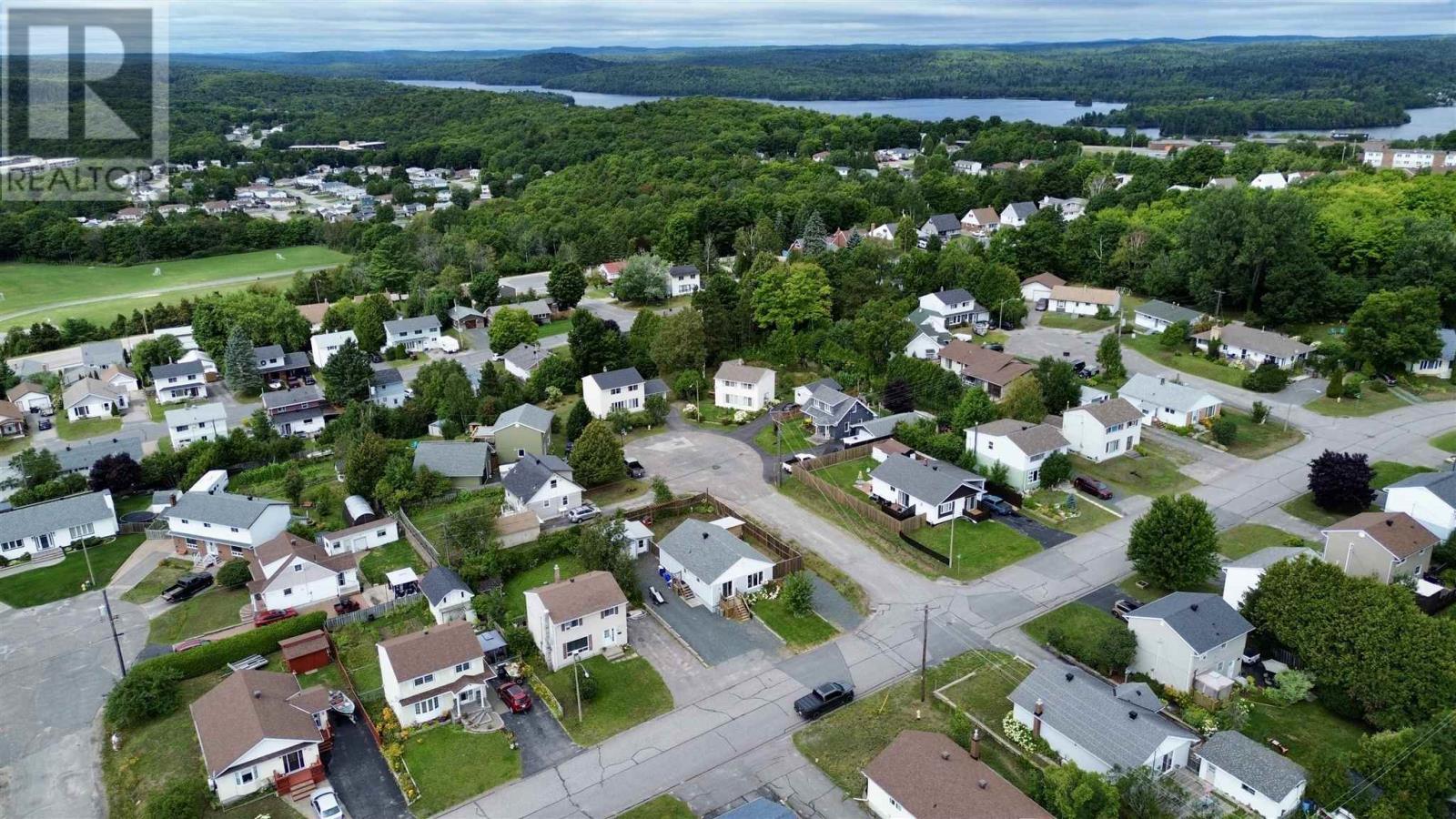 26 Hart RD - Image 43
