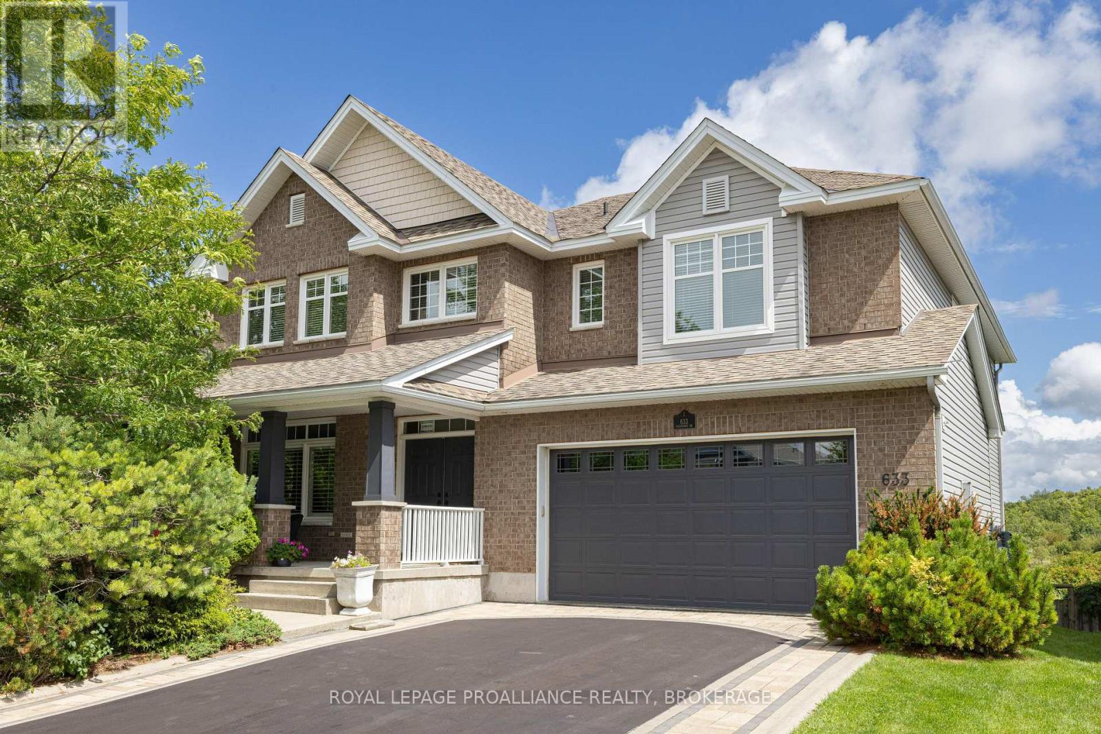 633 FIELDSTONE DRIVE
