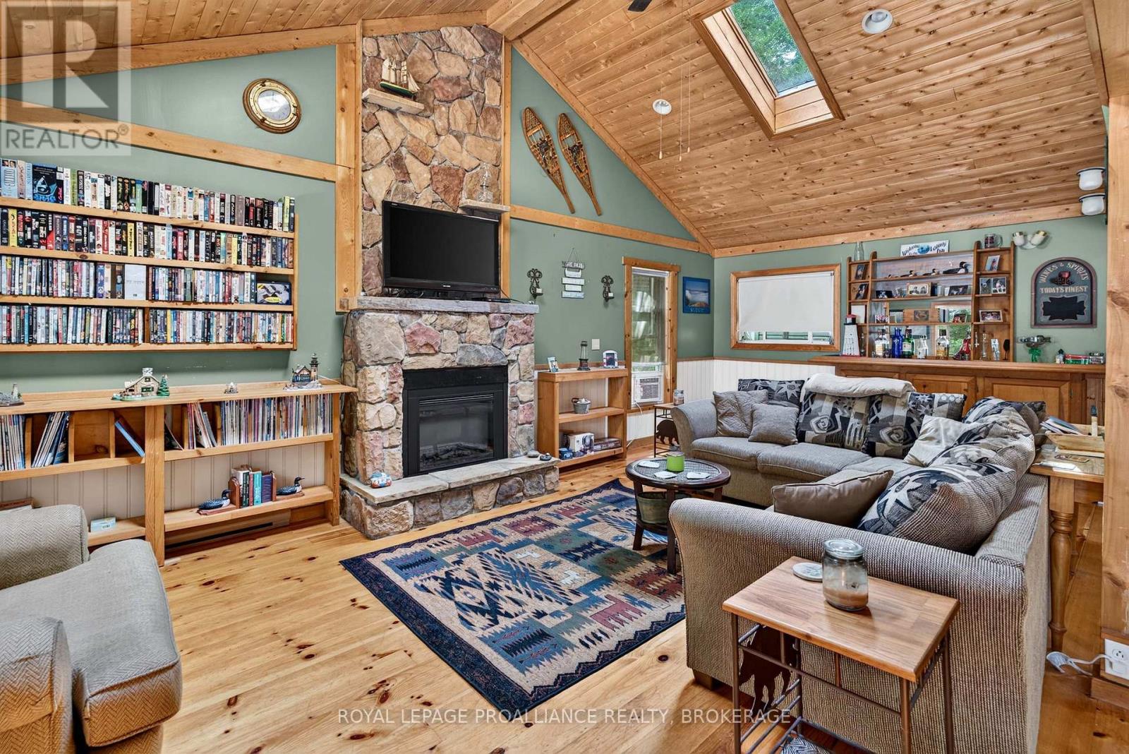 110 MAPLE GROVE CRESCENT - Image 12