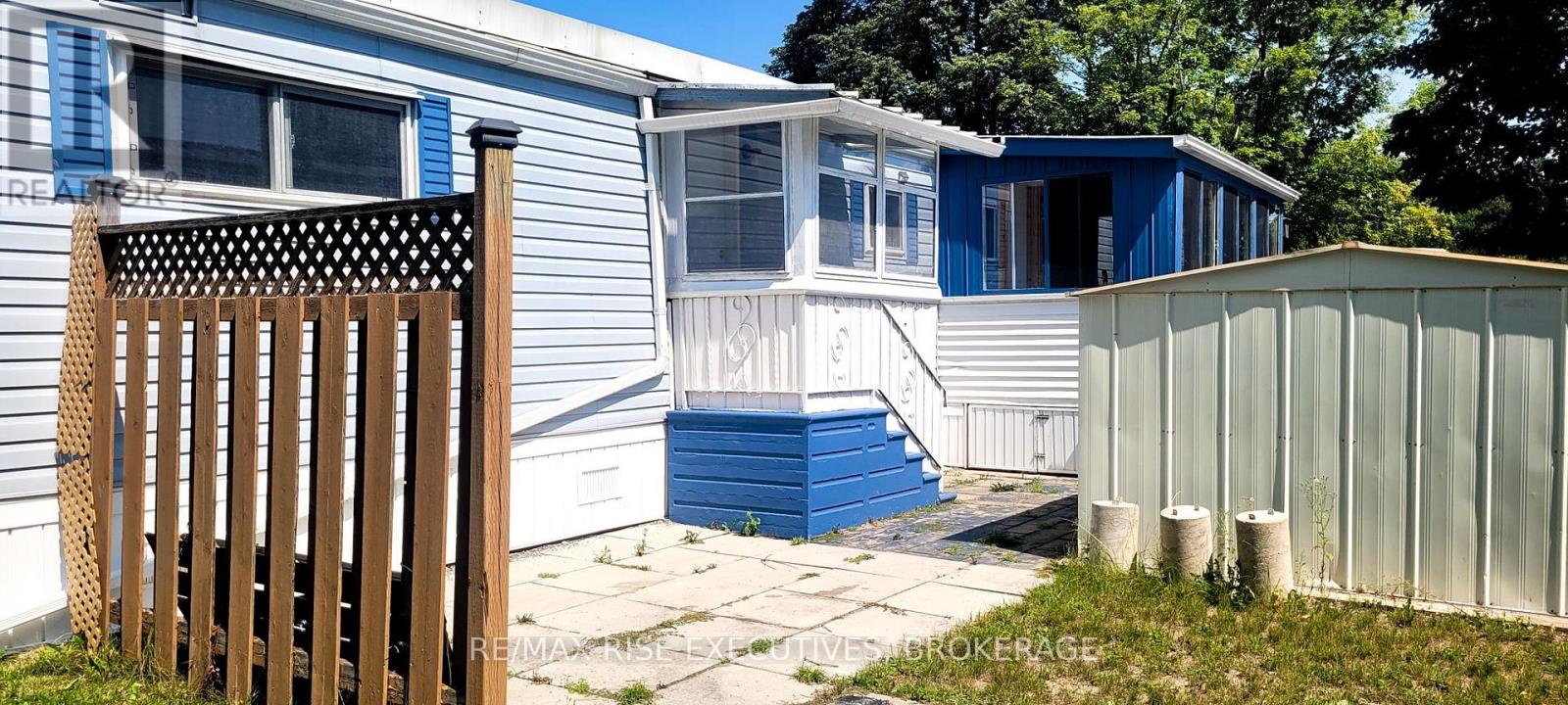 12 WENTWORTH DRIVE - 17