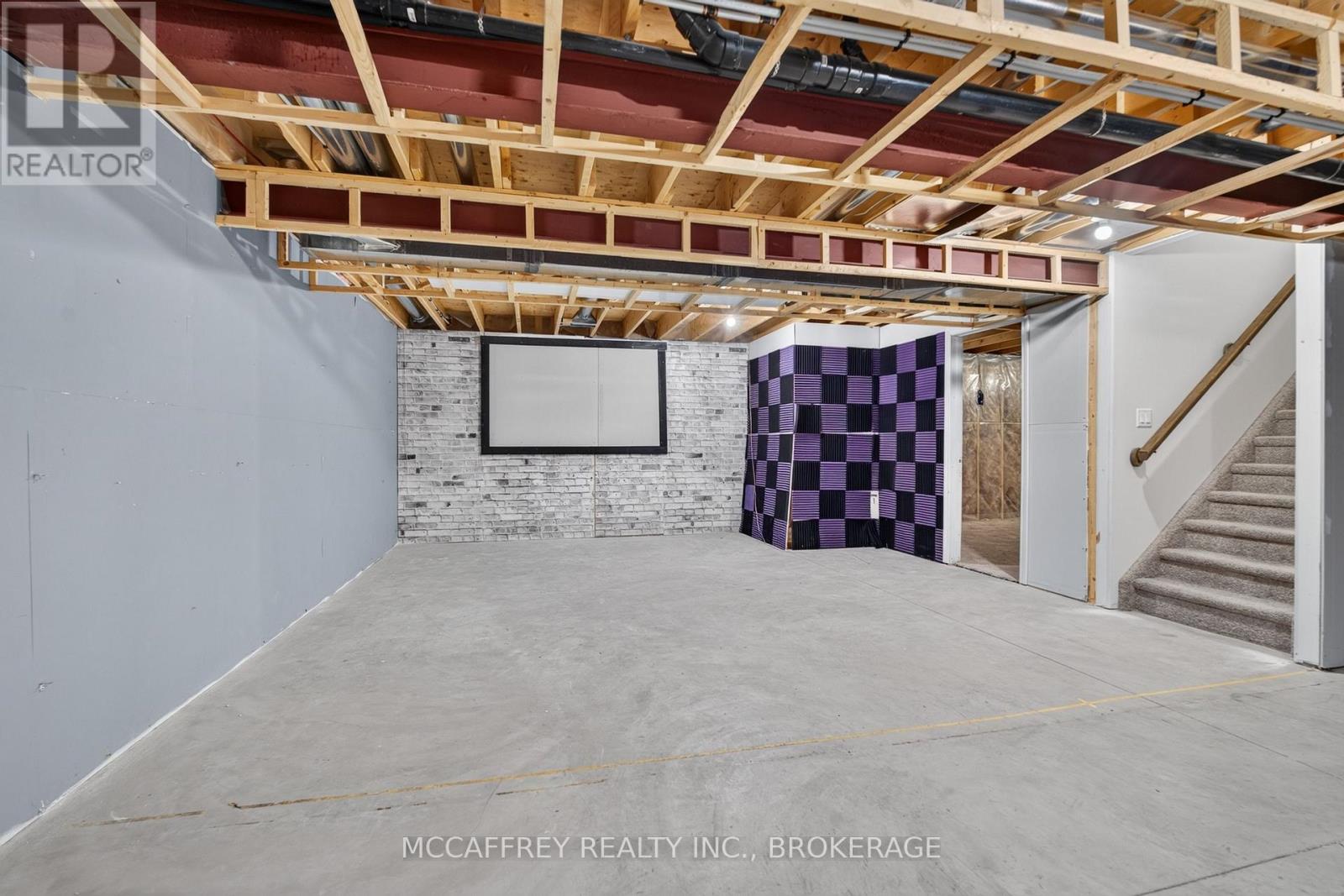 1286 CARFA CRESCENT - Image 34