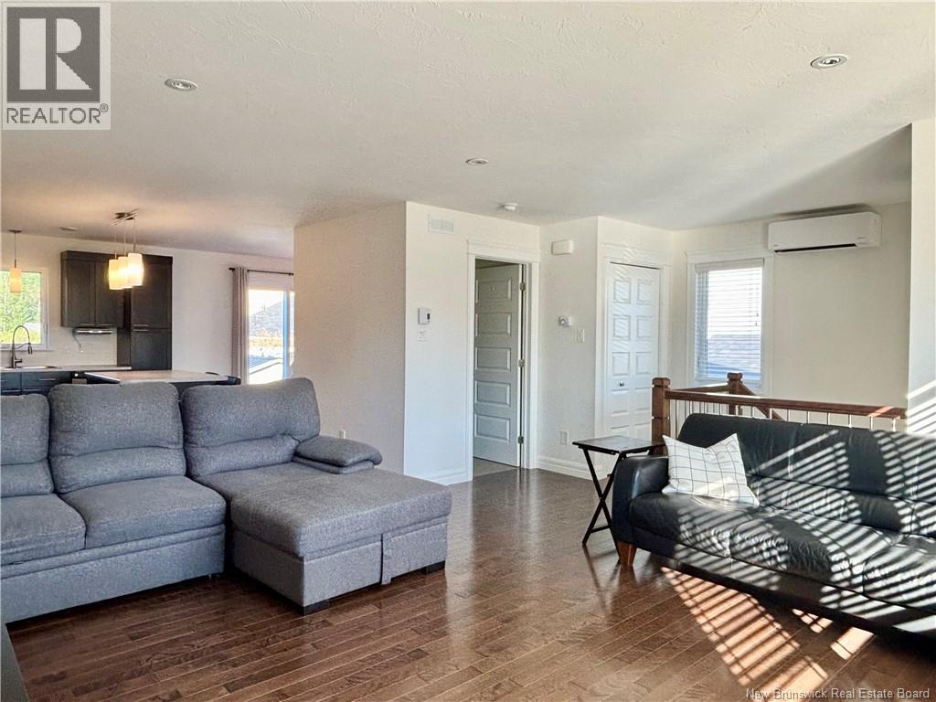 9 Janick Court - 13