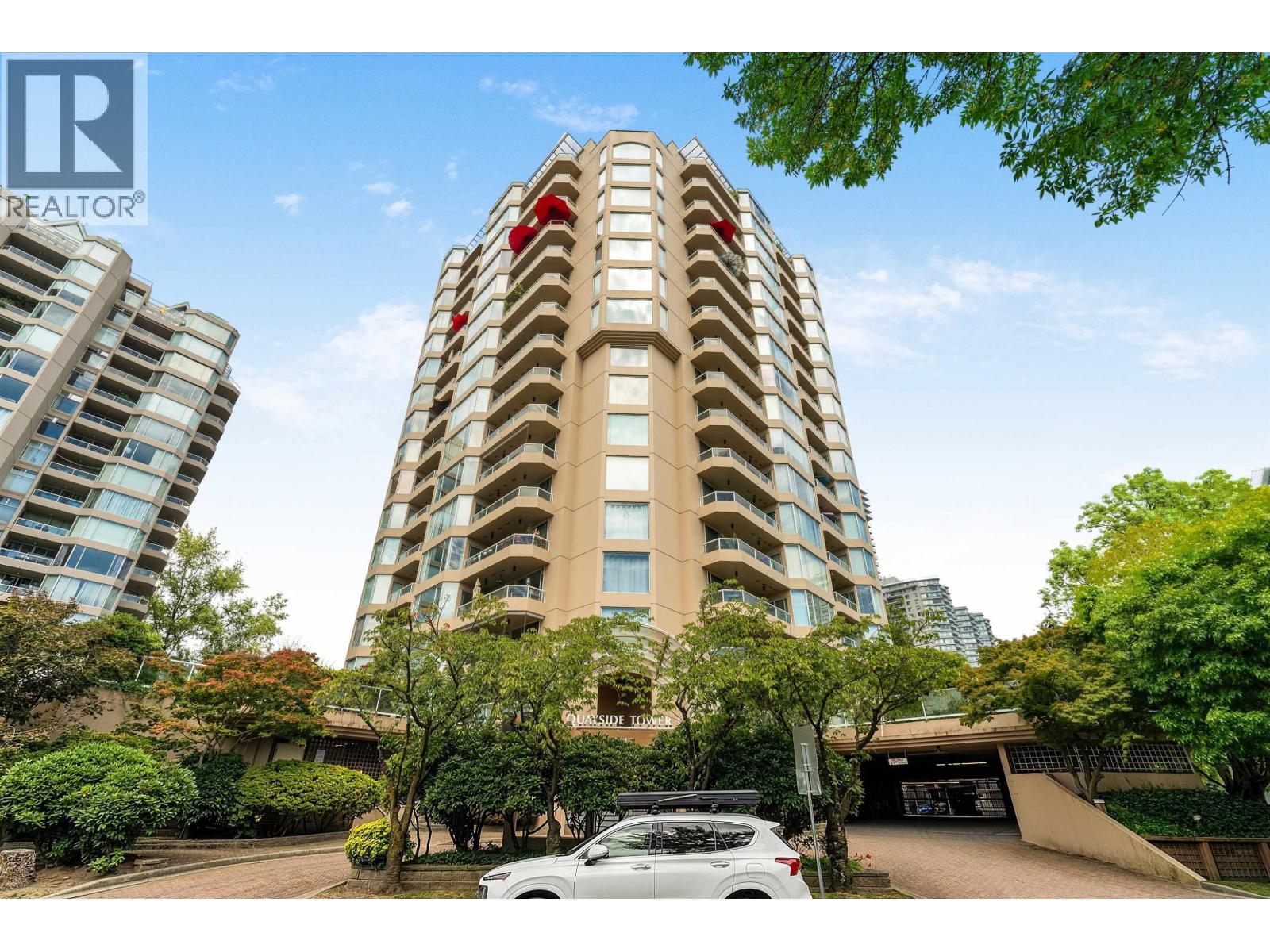 1206 1045 QUAYSIDE DRIVE