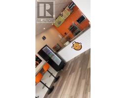 275 Talbot Street, St  Thomas, ON N5P1B3 Photo 11