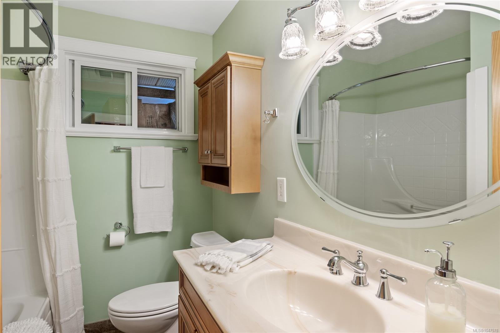 1755 Lewis Ave - 16