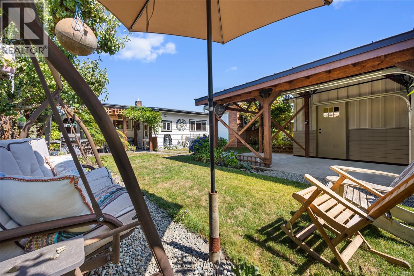 1755 Lewis Ave - Image 30