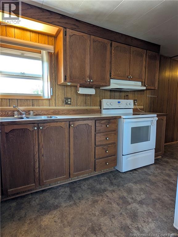 144 Conifer Crescent - Image 11