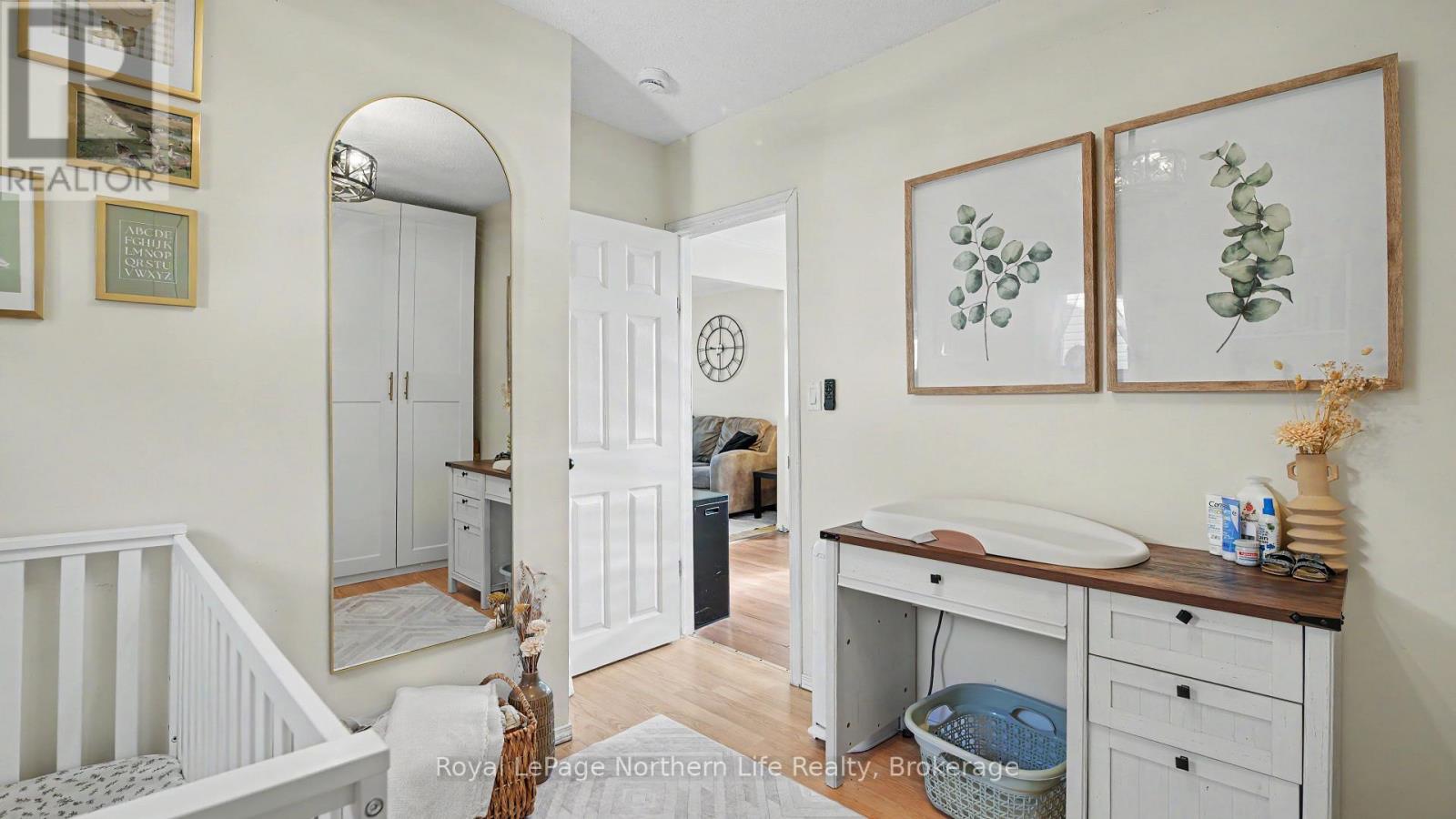 189 BAY STREET - Image 34