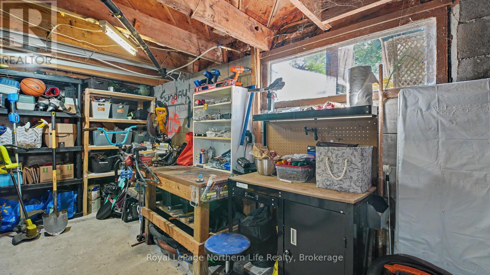 189 BAY STREET - Image 36