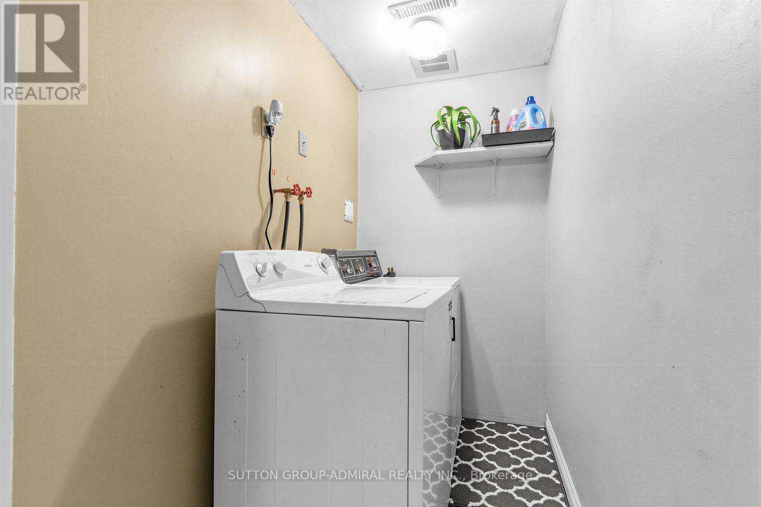 19 CARNIVAL COURT - Image 34
