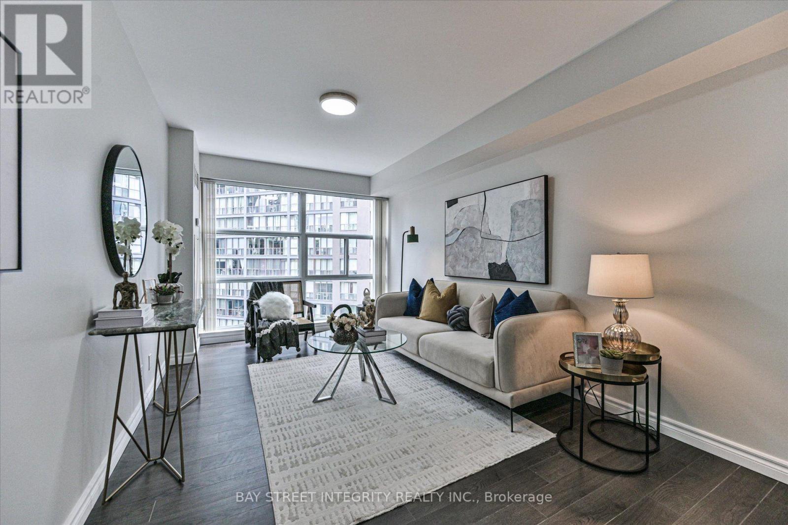 #602 11 ST JOSEPH STREET - Image 11
