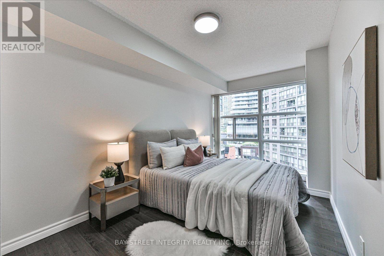 #602 11 ST JOSEPH STREET - Image 14