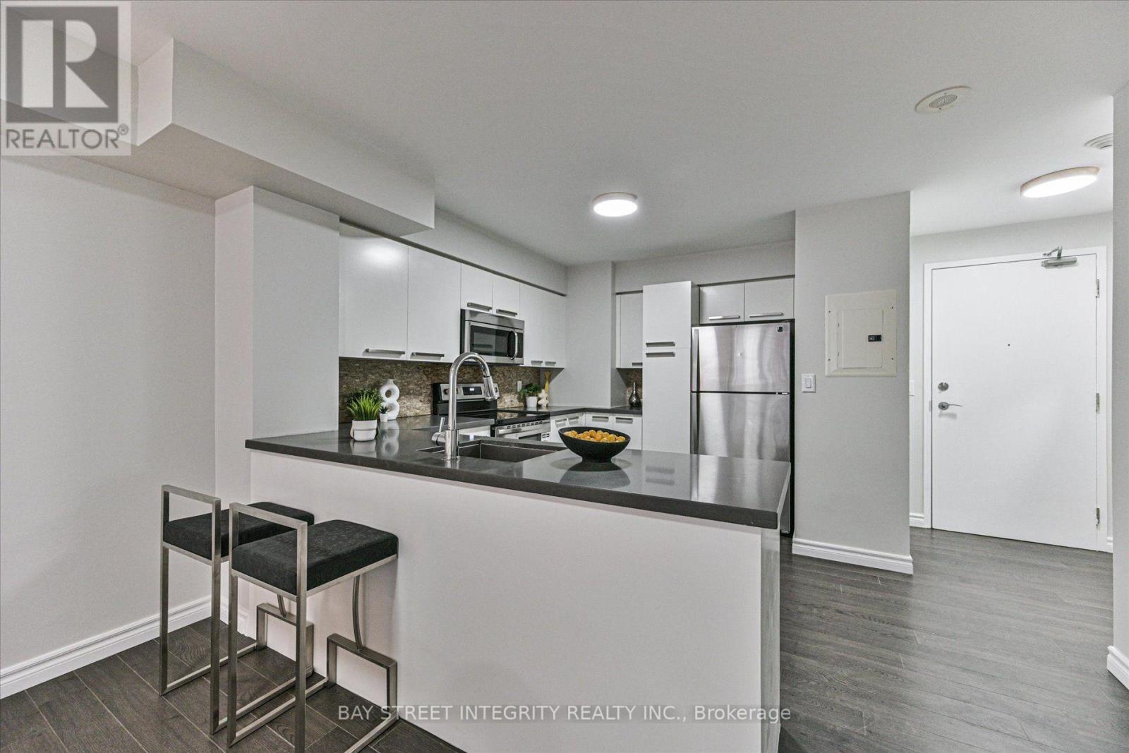 #602 11 ST JOSEPH STREET - Image 7