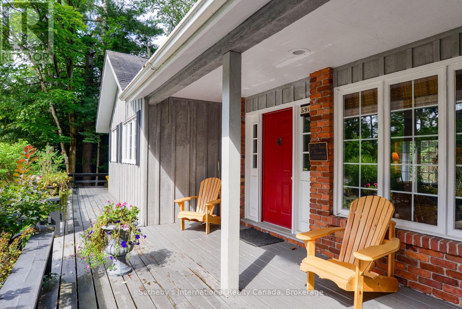 590 HOTCHKISS STREET - 5
