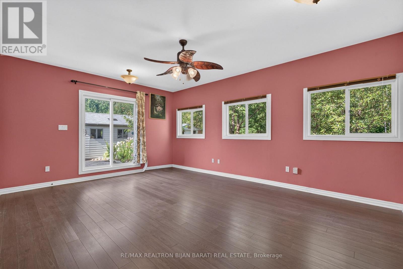 601 CONACHER DRIVE - Image 17