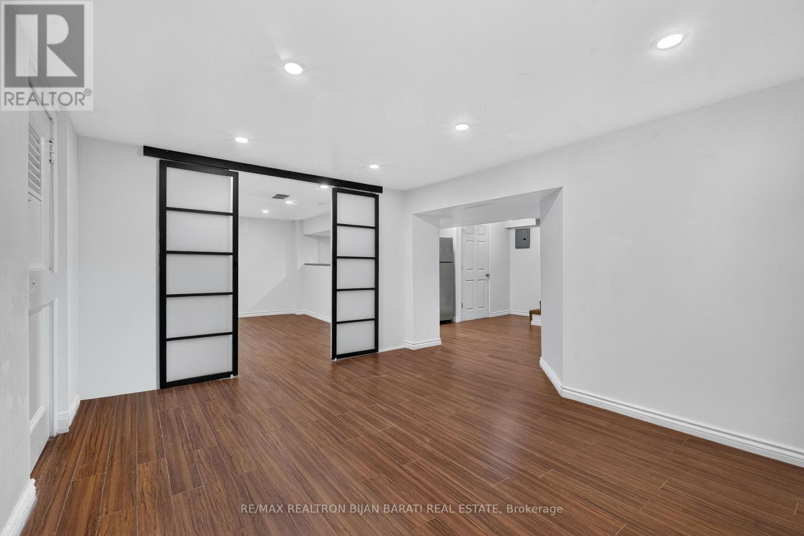 601 CONACHER DRIVE - Image 26