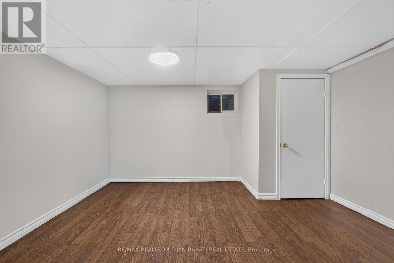 601 CONACHER DRIVE - Image 32