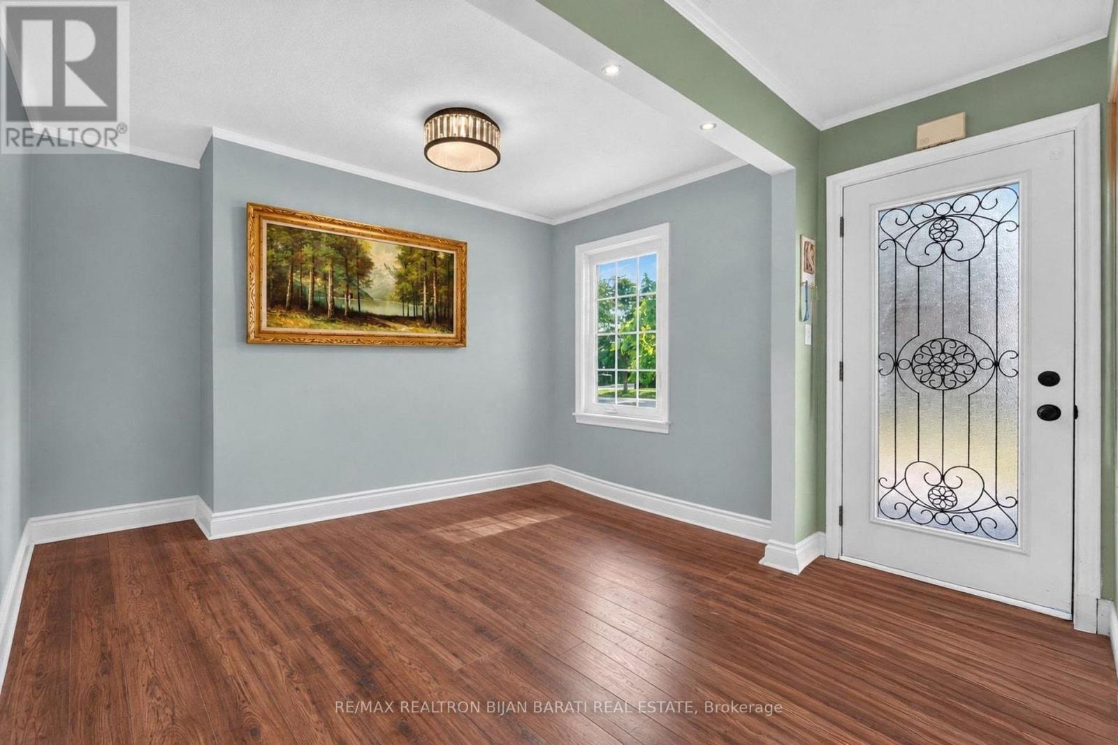 601 CONACHER DRIVE - Image 5