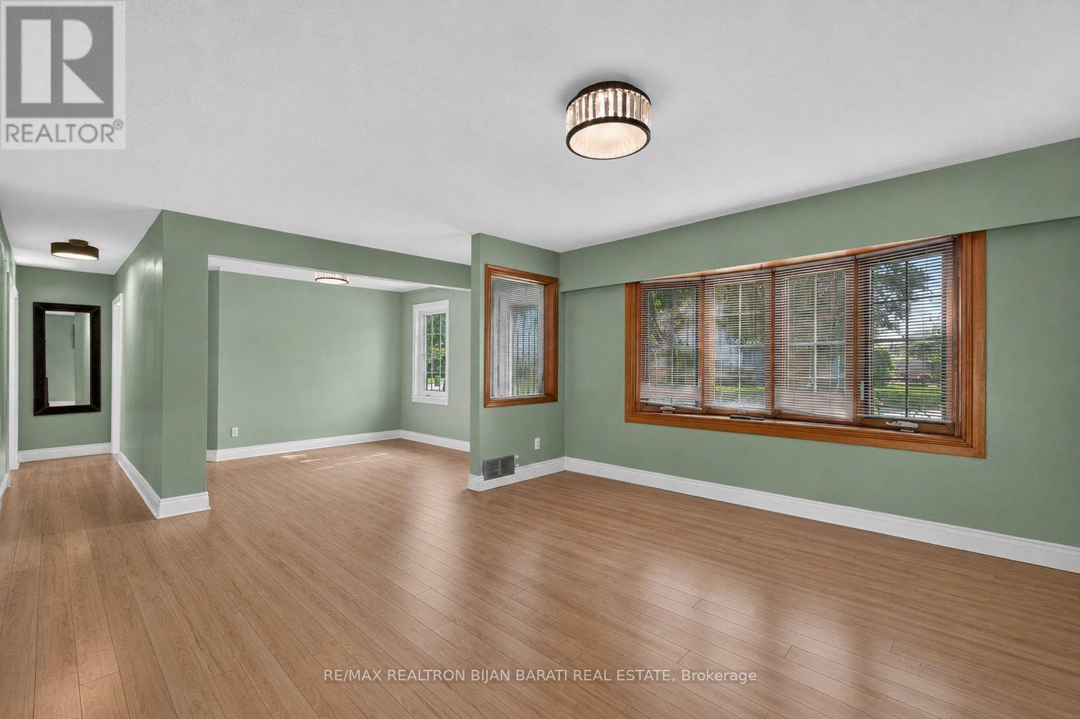 601 CONACHER DRIVE - Image 6