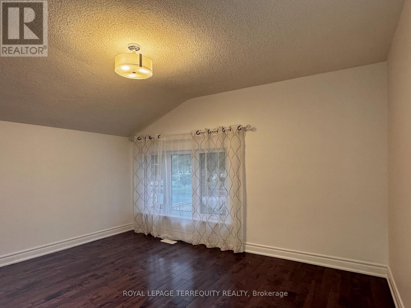 154 SEDGEMOUNT DRIVE - 11