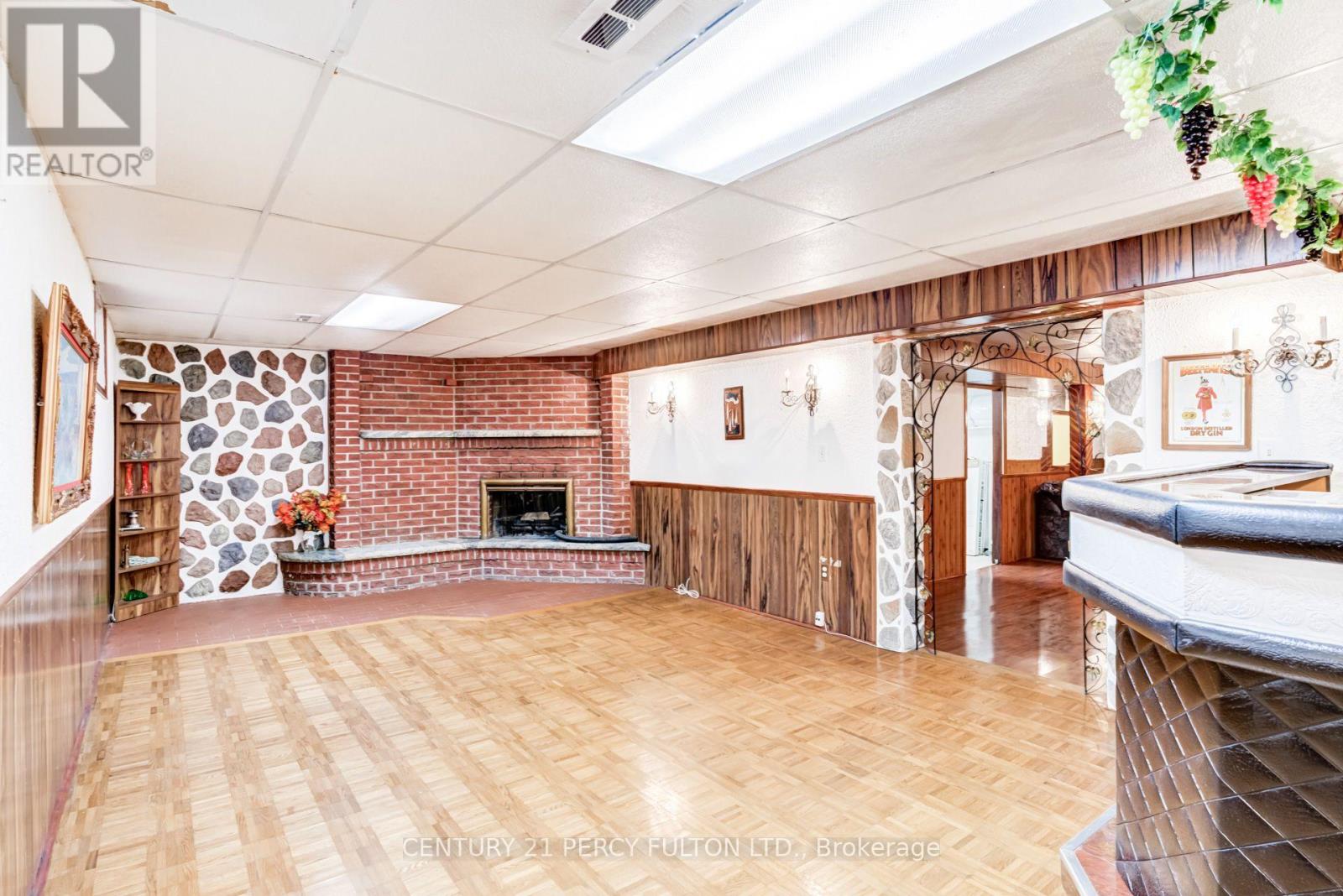 46 CEDAR DRIVE - Image 32