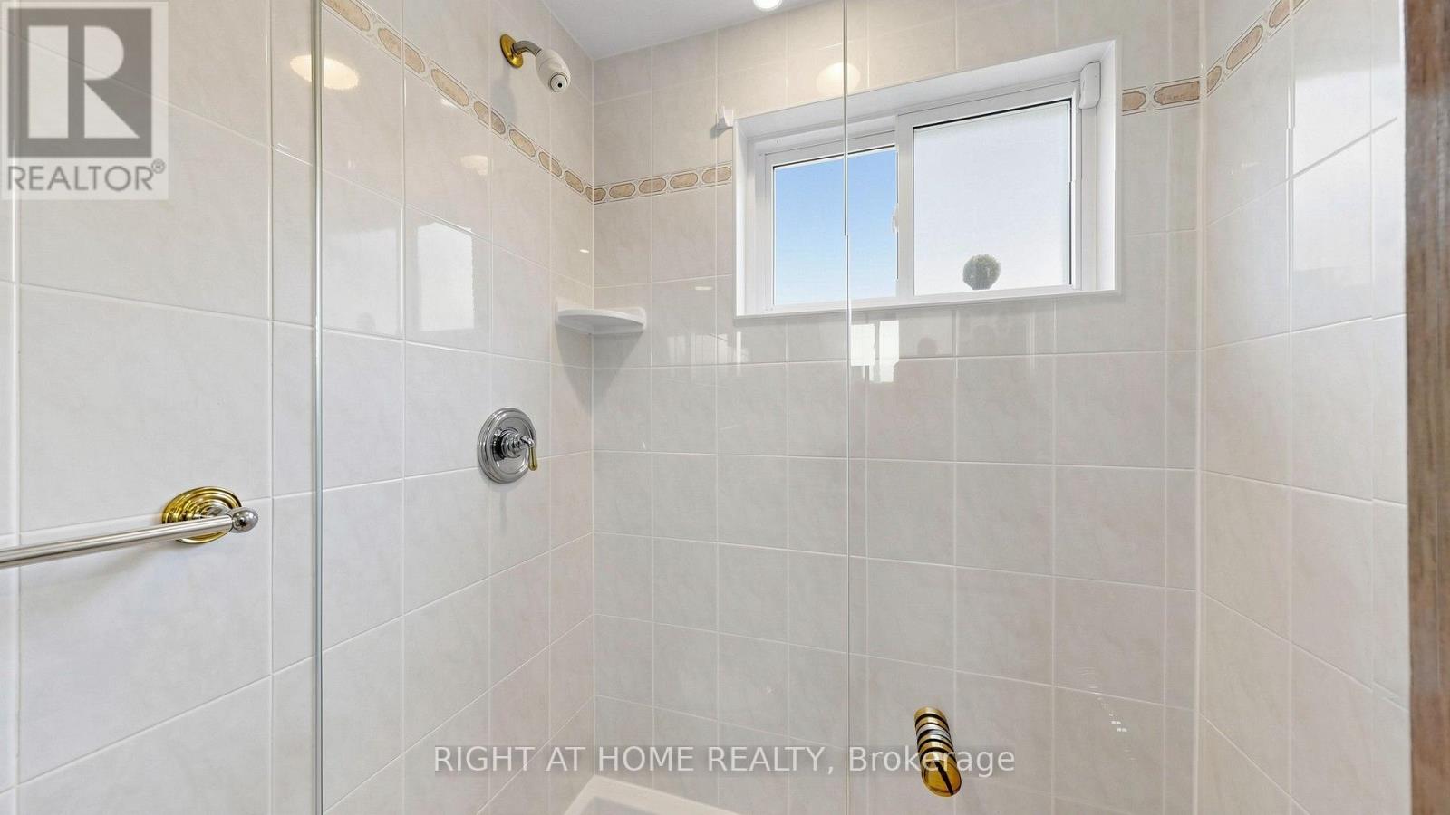 15 SKYRIDGE ROAD - Image 24