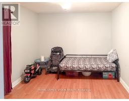 Living room - 1678 Dellbrook Avenue, Pickering, ON L1X2B1 Photo 8