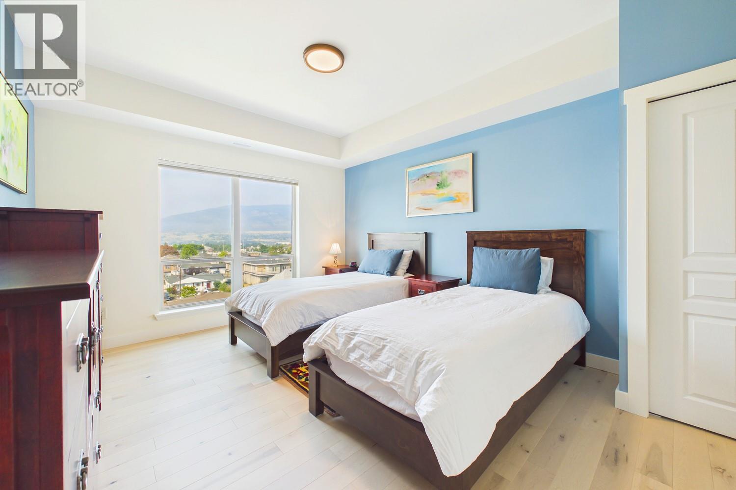 #404 873 FORESTBROOK Drive - 24