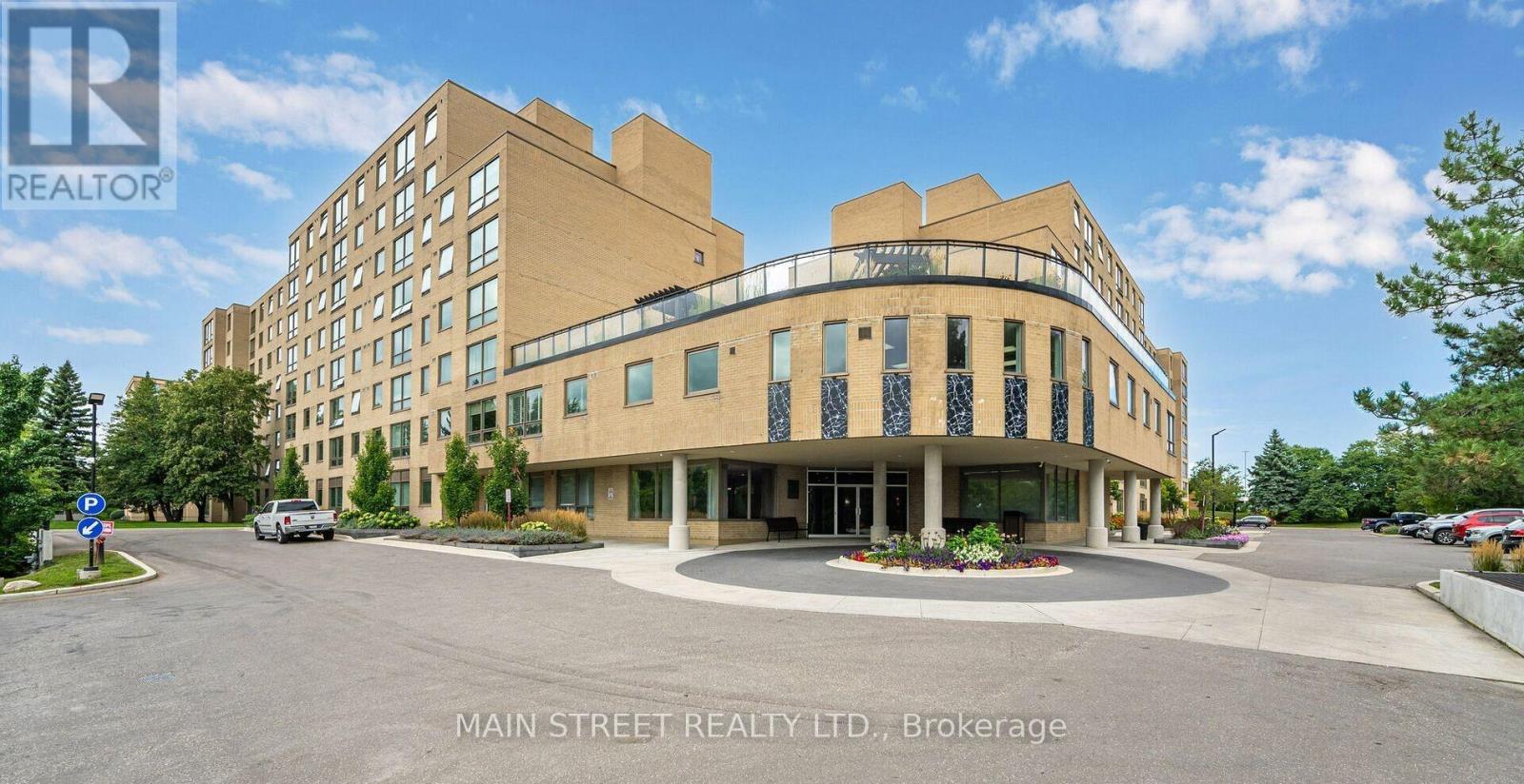 314 - 326 MAJOR MACKENZIE DRIVE E