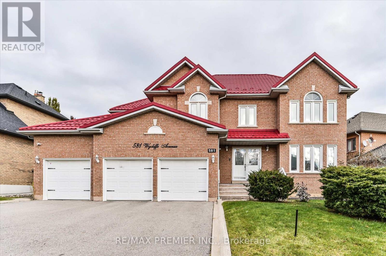581 WYCLIFFE AVENUE - 1