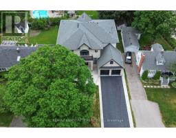 Pantry - 154 Burkholder Street, Whitchurch Stouffville, ON L4A4J4 Photo 9