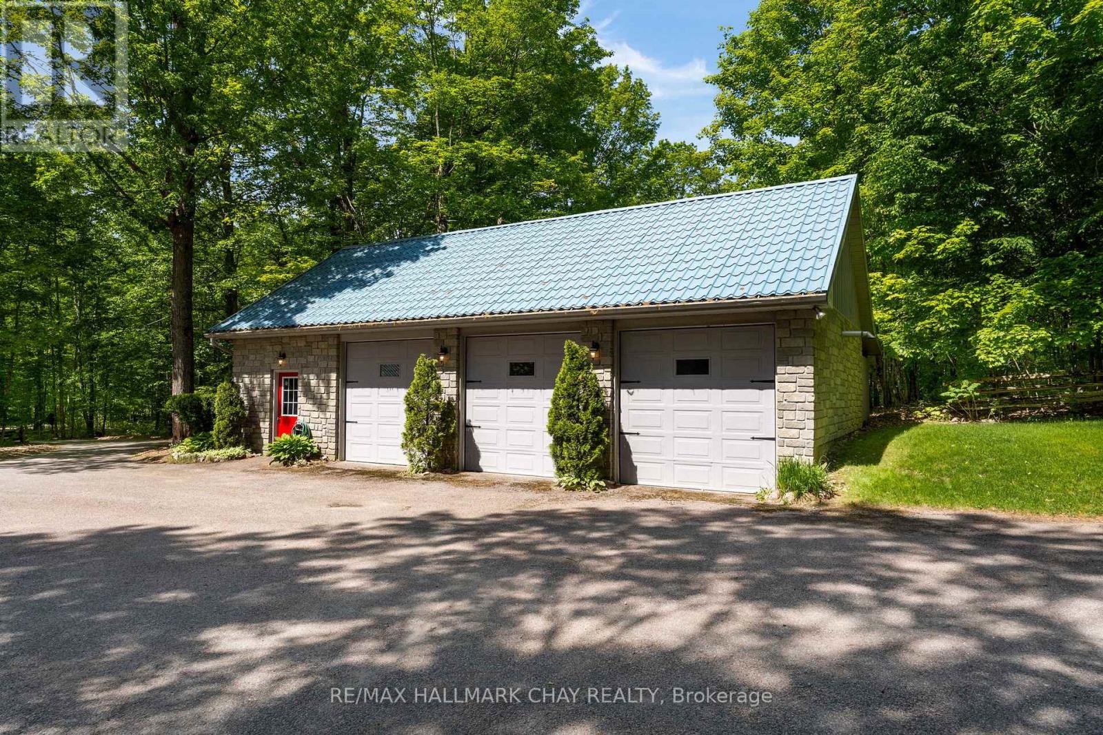 3778 VASEY ROAD - Image 38