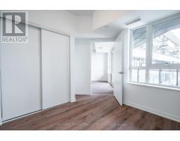 801 - 395 Dundas Street W, Oakville, ON L6M5R8 Photo 9