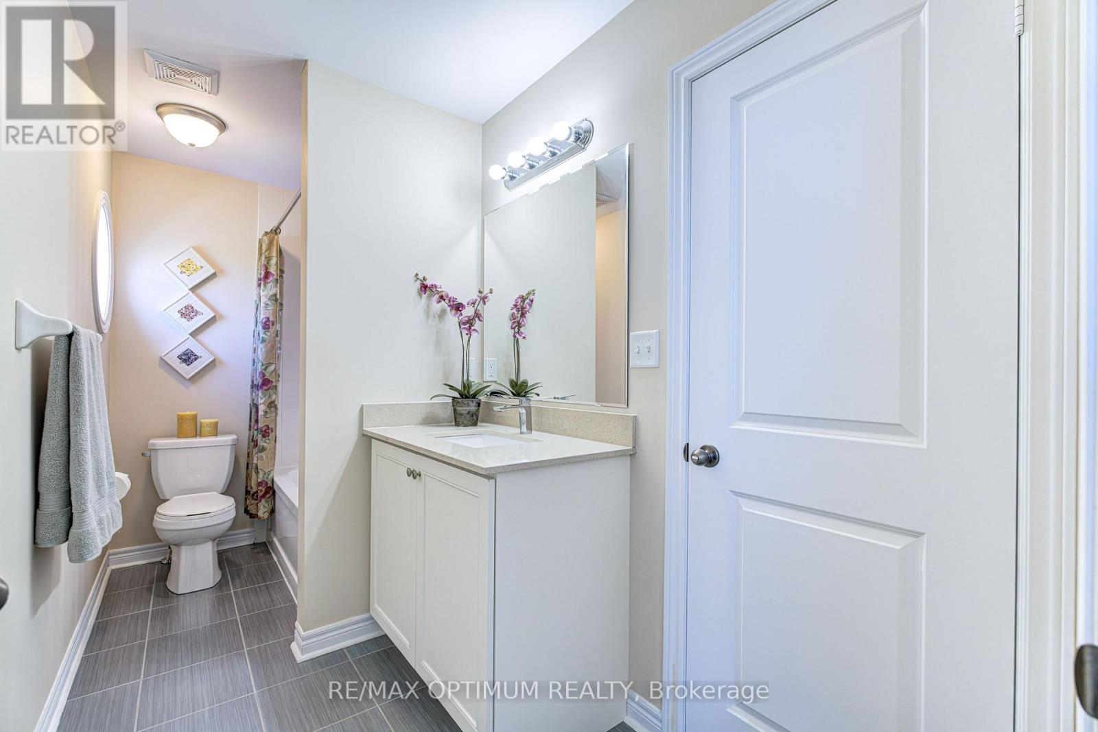 274 BUICK BOULEVARD - Image 32