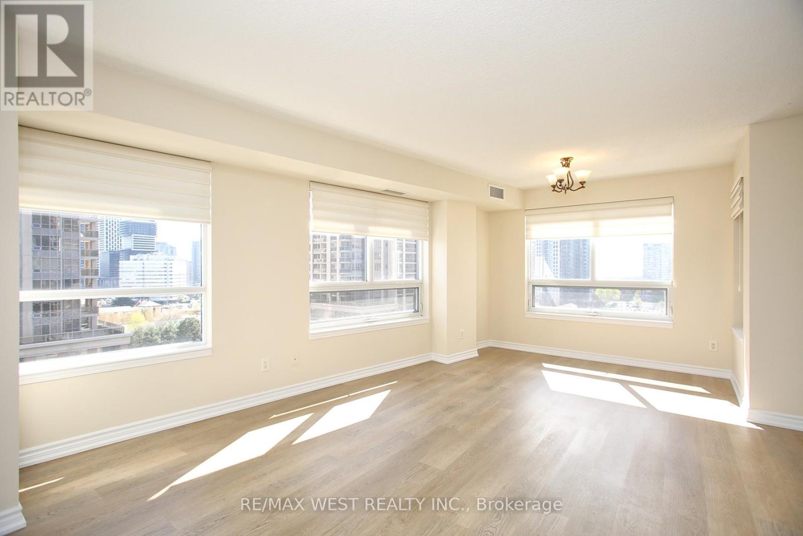 #1101 350 PRINCESS ROYAL DRIVE - Image 16