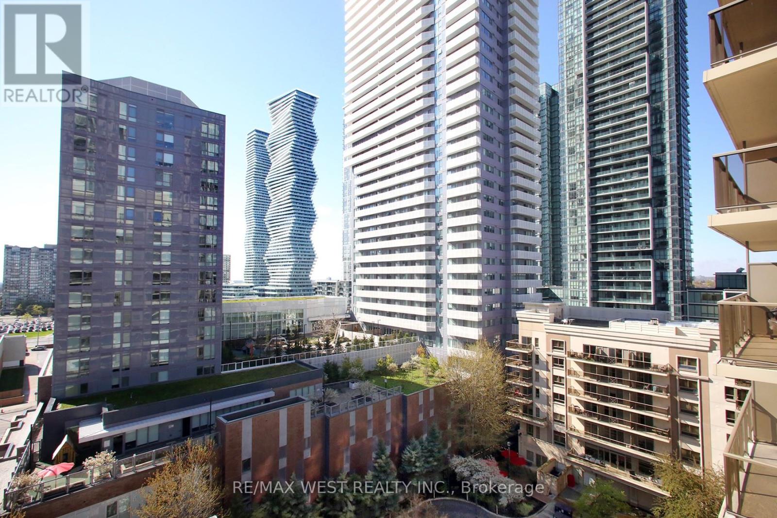 #1101 350 PRINCESS ROYAL DRIVE - Image 32