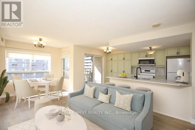 #1101 350 PRINCESS ROYAL DRIVE - Image 9