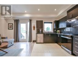 35 Pumpkin Corner Crescent, Barrie, ON L9J0T5 Photo 13