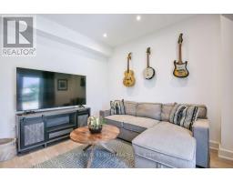 35 Pumpkin Corner Crescent, Barrie, ON L9J0T5 Photo 15